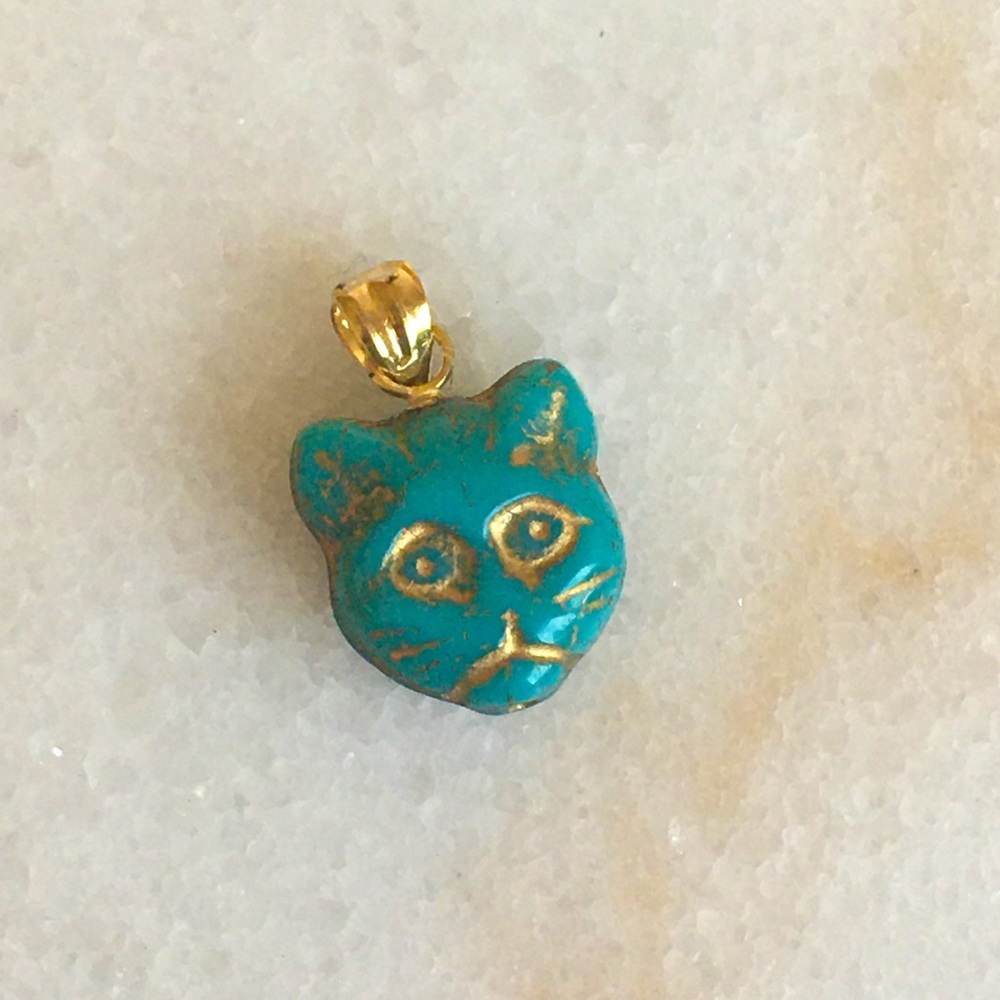Solid 14K yellow gold vintage glass turquoise cat pendant lucky charm figural